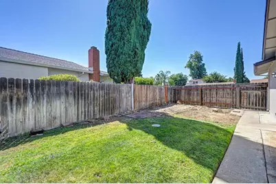 4701 Kerwood Way, Sacramento, CA 95823 - Photo 27
