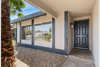 7820 Hartwick Way, Sacramento, CA 95828 - Photo 3