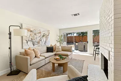 7820 Hartwick Way, Sacramento, CA 95828 - Photo 5