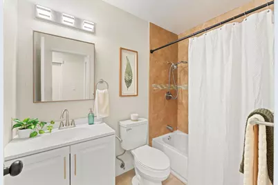 7820 Hartwick Way, Sacramento, CA 95828 - Photo 21