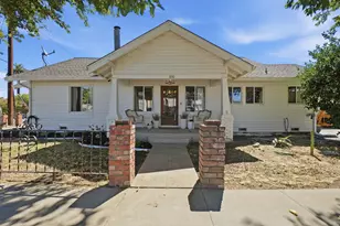326 W 9th St, Tracy, CA 95376 - Photo 1