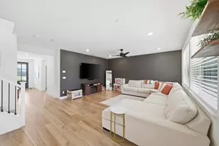 2301 Sierra Village Dr, Roseville, CA 95747 - Photo 17