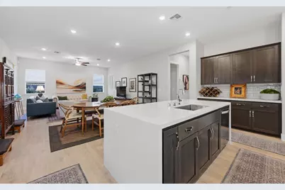 8993 Elliott Springs Drive, Elk Grove, CA 95624 - Photo 9