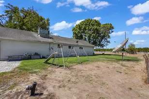 1706 N Washington Rd, Turlock, CA 95380 - Photo 17
