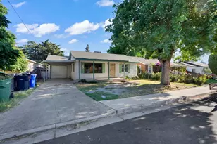 880 Julian St, Turlock, CA 95380 - Photo 3