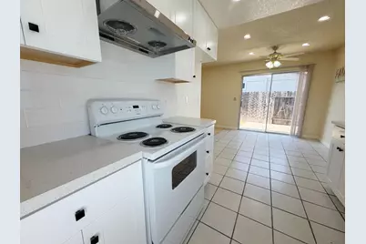 6260 Sunrise South Drive, Sacramento, CA 95824 - Photo 13
