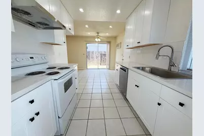 6260 Sunrise South Drive, Sacramento, CA 95824 - Photo 3