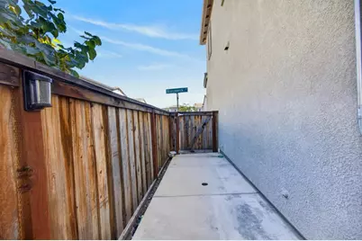 1619 Bronzewick Ln, Sacramento, CA 95834 - Photo 43