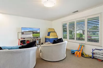 9818 Lady Bird Way, Stockton, CA 95209 - Photo 5