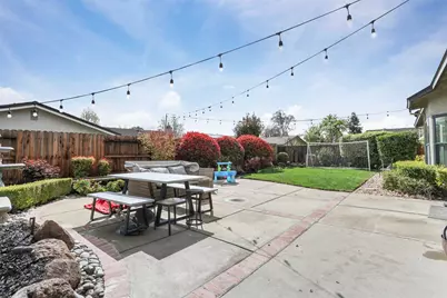 9818 Lady Bird Way, Stockton, CA 95209 - Photo 43