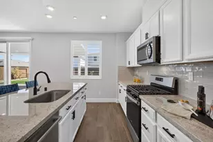 5072 Grasscreek Dr, Roseville, CA 95747 - Photo 15