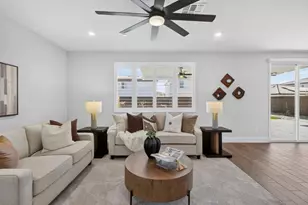 5072 Grasscreek Dr, Roseville, CA 95747 - Photo 11