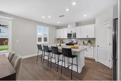 5072 Grasscreek Drive, Roseville, CA 95747 - Photo 15