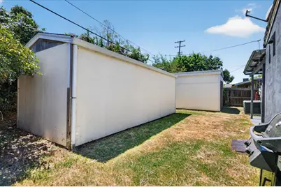 1250 Elmwood Avenue, Stockton, CA 95204 - Photo 33