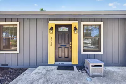 1250 Elmwood Avenue, Stockton, CA 95204 - Photo 5