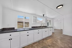2327 Beaumont St, Sacramento, CA 95815 - Photo 13