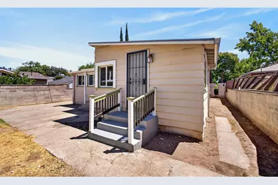 2327 Beaumont Street, Sacramento, CA 95815 - Photo 49