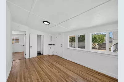 2327 Beaumont Street, Sacramento, CA 95815 - Photo 19