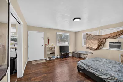 2327 Beaumont Street, Sacramento, CA 95815 - Photo 39