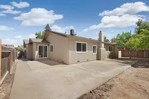 9555 Scarboro Pl, Stockton, CA 95209 - Photo 35