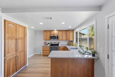 7025 Checkerbloom Way, Citrus Heights, CA 95610 - Photo 17