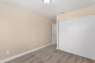 9345 Snowbird Way, Sacramento, CA 95826 - Photo 9