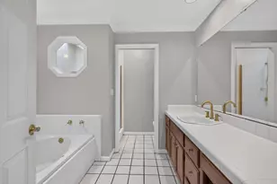 19104 Pebble Ct, Woodbridge, CA 95258 - Photo 15