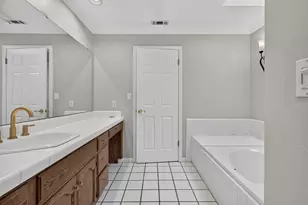 19104 Pebble Ct, Woodbridge, CA 95258 - Photo 17