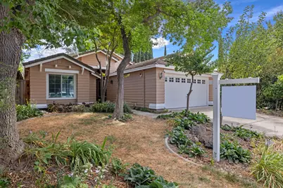 1130 Glenmohr Court, Stockton, CA 95206 - Photo 5