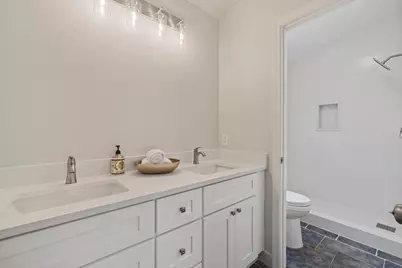 1130 Glenmohr Court, Stockton, CA 95206 - Photo 33