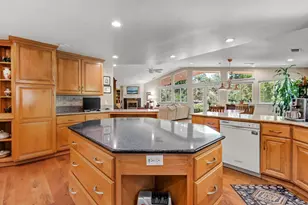 910 Carol Ann Ct, Roseville, CA 95661 - Photo 19