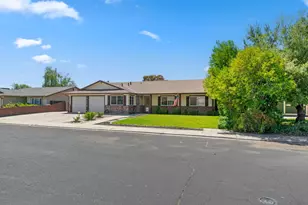 1279 Nana Pl, Manteca, CA 95336 - Photo 33