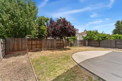 330 Belfont Circle, Sacramento, CA 95835 - Photo 35