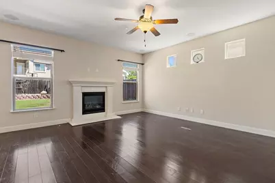 7801 Cordially Way, Elk Grove, CA 95757 - Photo 11