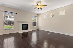 7801 Cordially Way, Elk Grove, CA 95757 - Photo 11