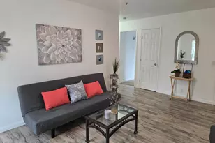 206 Hills Ct, Sacramento, CA 95838 - Photo 9