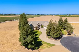 16551 N Manor Ln, Lodi, CA 95240 - Photo 5