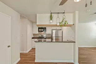1040 Dartmoor Cir, Lodi, CA 95240 - Photo 11