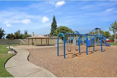 1040 Dartmoor Circle, Lodi, CA 95240 - Photo 17
