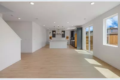 13035 Knightsbrook Avenue, Rancho Cordova, CA 95742 - Photo 11