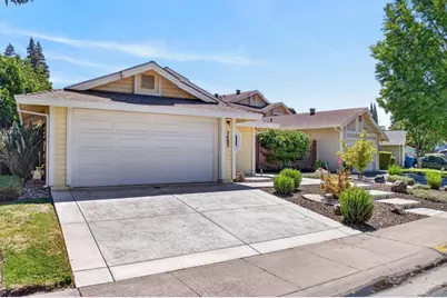 7485 Spicewood Drive, Sacramento, CA 95831 - Photo 9