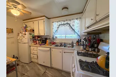 Almond Drive #98, Lodi, CA 95240 - Photo 13
