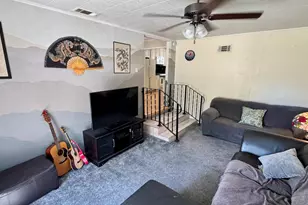 262 W 23rd St, Tracy, CA 95376 - Photo 9