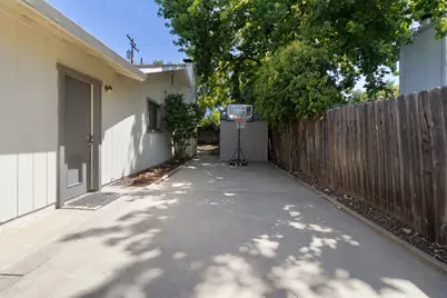 6608 Oak Lakes Lane, Citrus Heights, CA 95621 - Photo 25