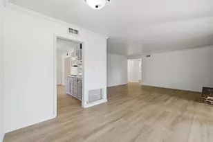 5422 Fort Sutter Way, Sacramento, CA 95841 - Photo 13