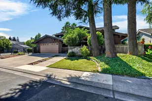 2324 Rose Marie Ln, Stockton, CA 95207 - Photo 3