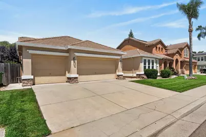 9525 Misty River Way, Elk Grove, CA 95624 - Photo 3