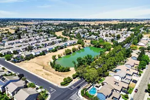 9525 Misty River Way, Elk Grove, CA 95624 - Photo 45