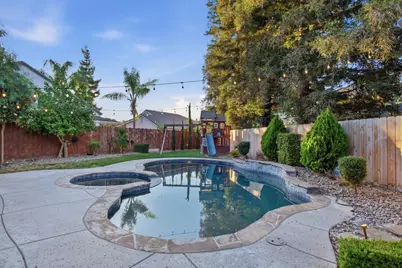 806 Ahern Court, Turlock, CA 95382 - Photo 31