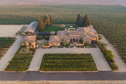 15694 N Alpine Road, Lodi, CA 95240 - Photo 1
